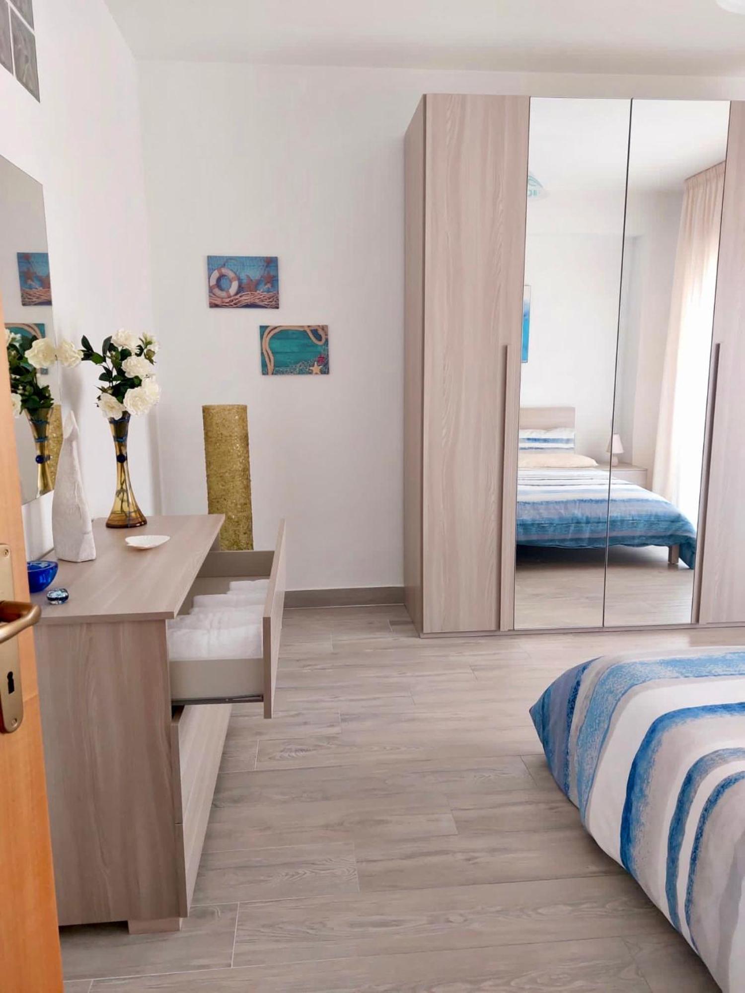 Vistamare Apartments Reggio di Calabria Exterior foto